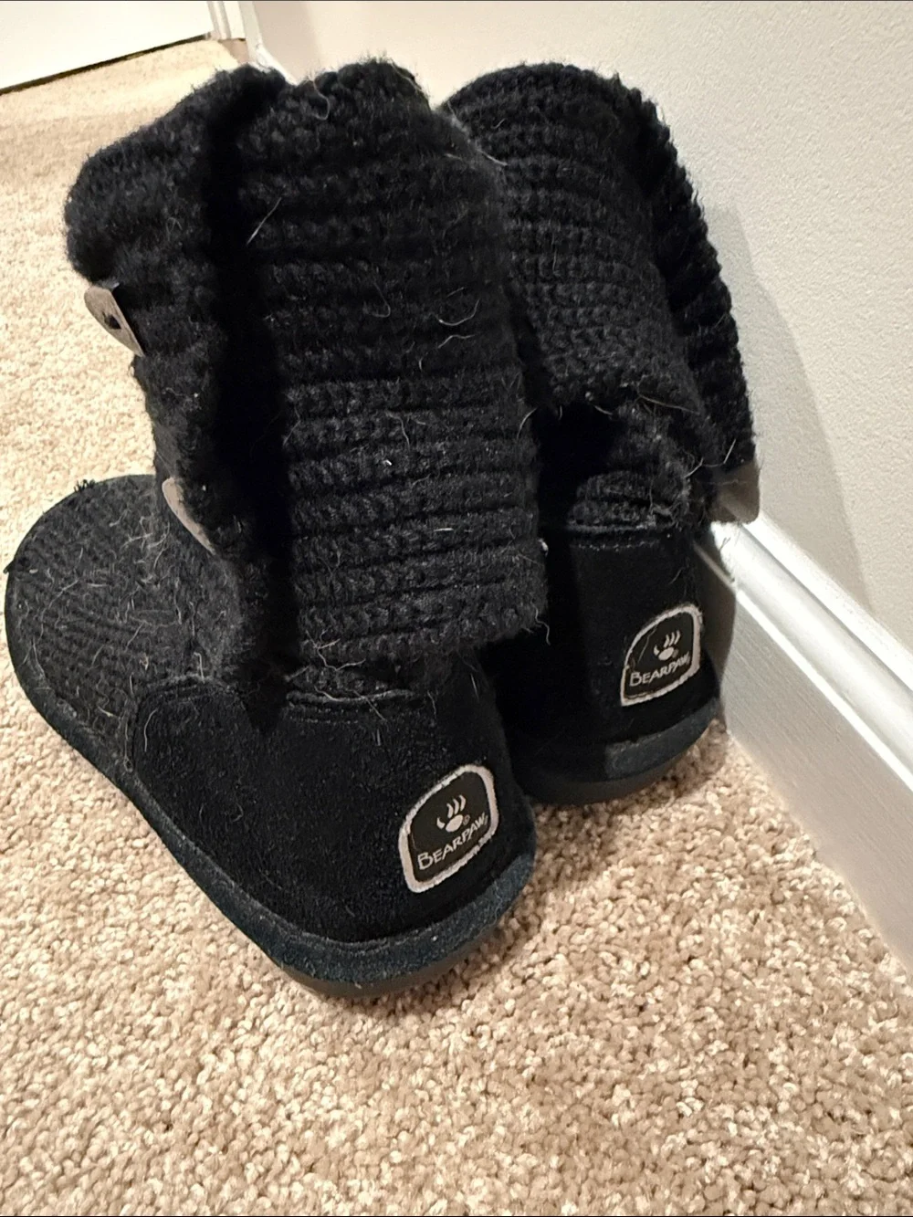 BearPaw Women’s Black Knit Cuffed Boots